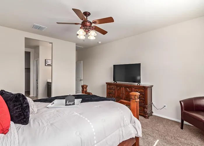 Avalon Canyon Grande Holiday home